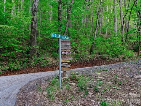 1161 Deep Gap Road Burnsville NC 28714