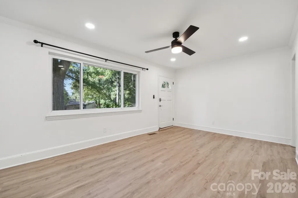 5423 Lantana Avenue Charlotte NC 28212