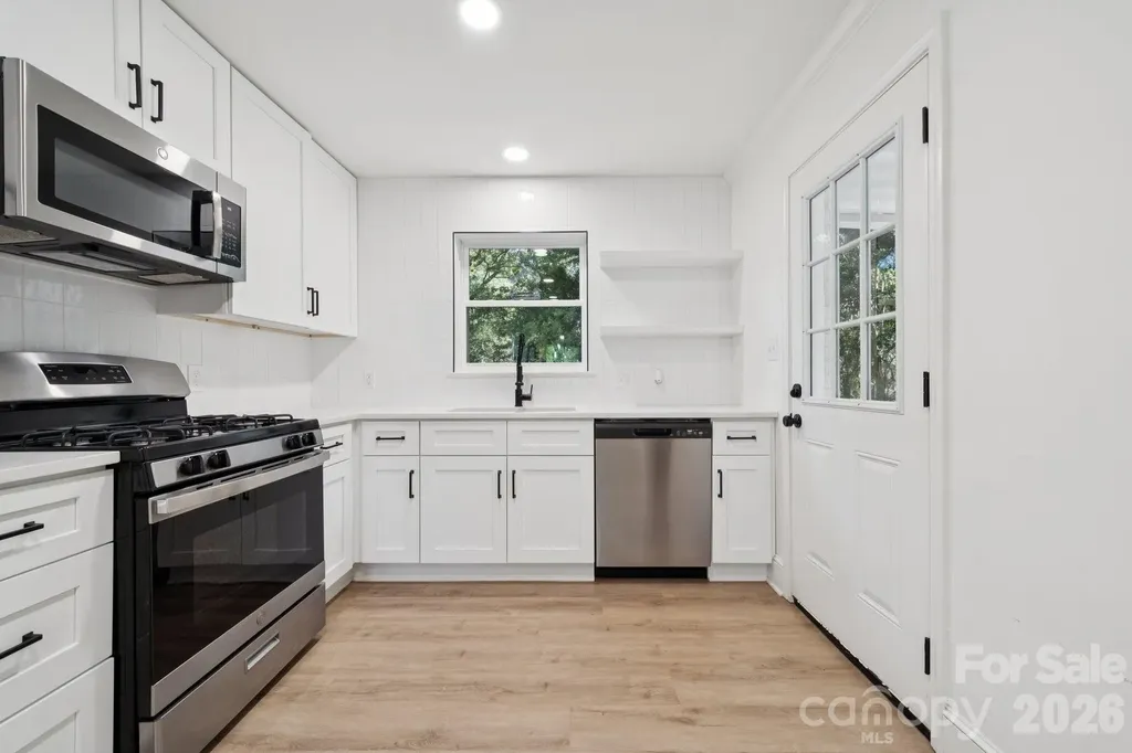 5423 Lantana Avenue Charlotte NC 28212
