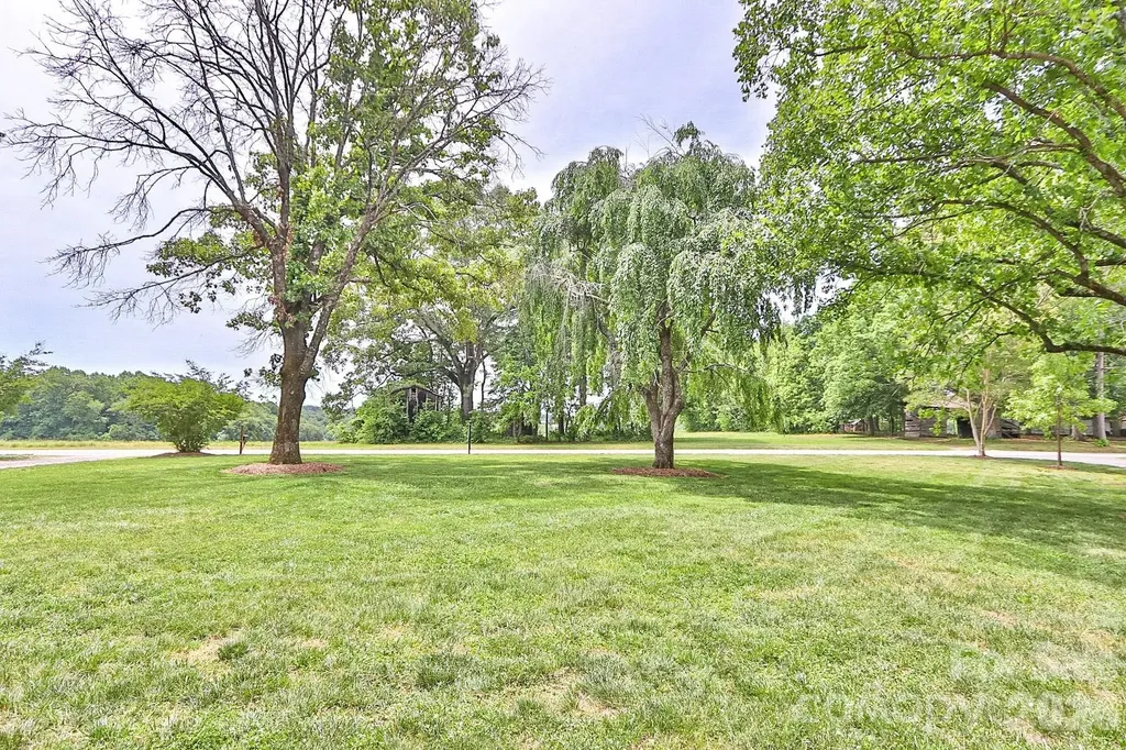 4844 Saint Paul Church Road Hamptonville NC 27020