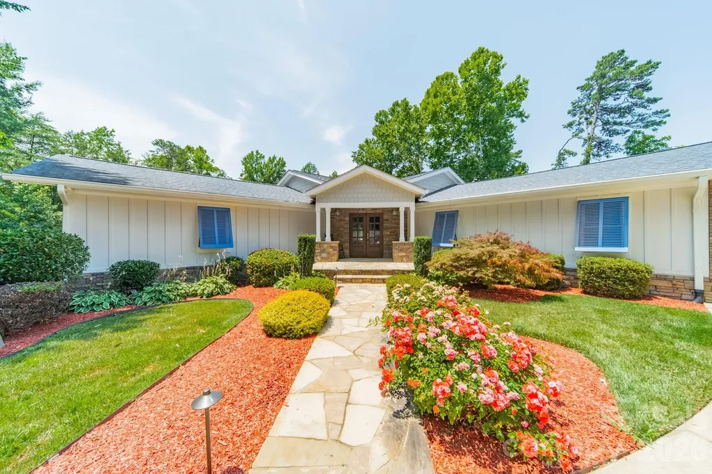 19533 Bustle Road Cornelius NC 28037