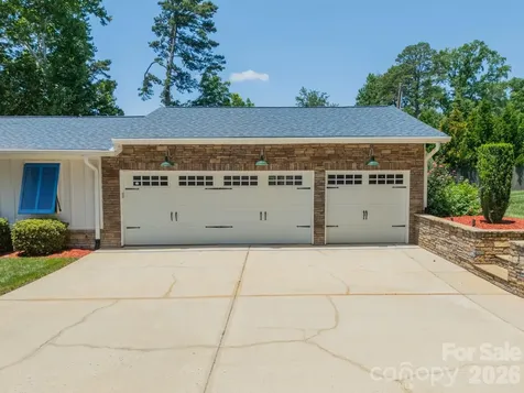 19533 Bustle Road Cornelius NC 28037