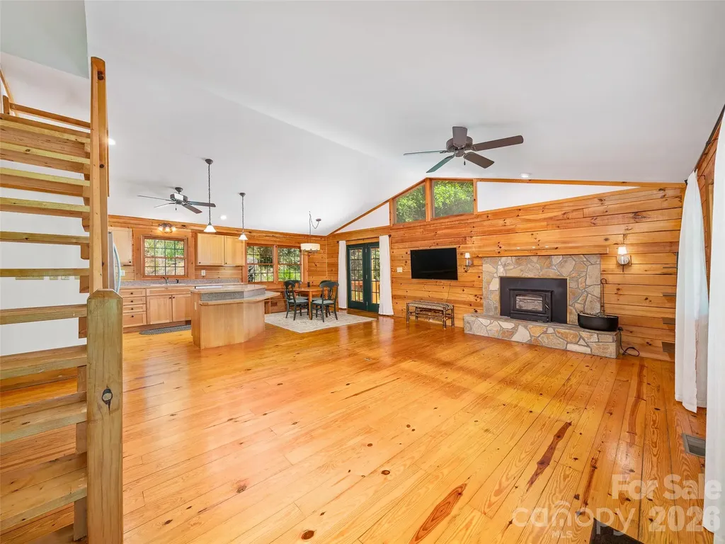 115 Sutton Ridge Road Burnsville NC 28714