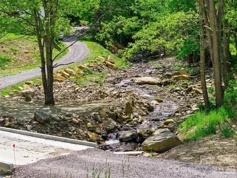 115 Sutton Ridge Road Burnsville NC 28714