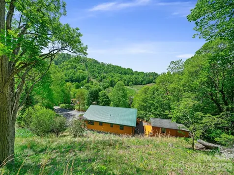 115 Sutton Ridge Road Burnsville NC 28714