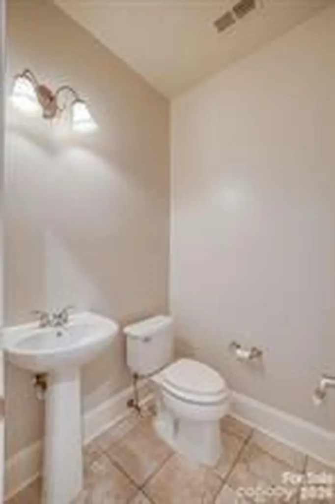 439 Ohenry Avenue Davidson NC 28036