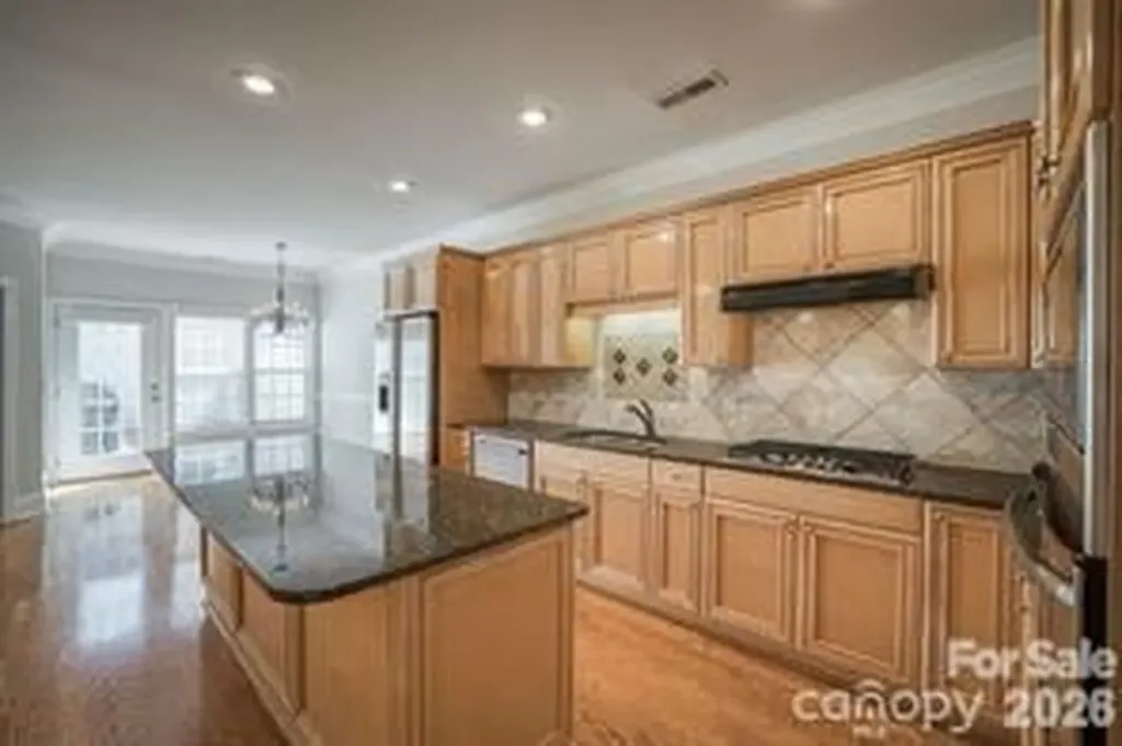 439 Ohenry Avenue Davidson NC 28036