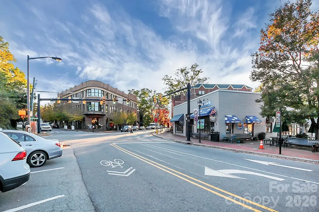 439 Ohenry Avenue Davidson NC 28036