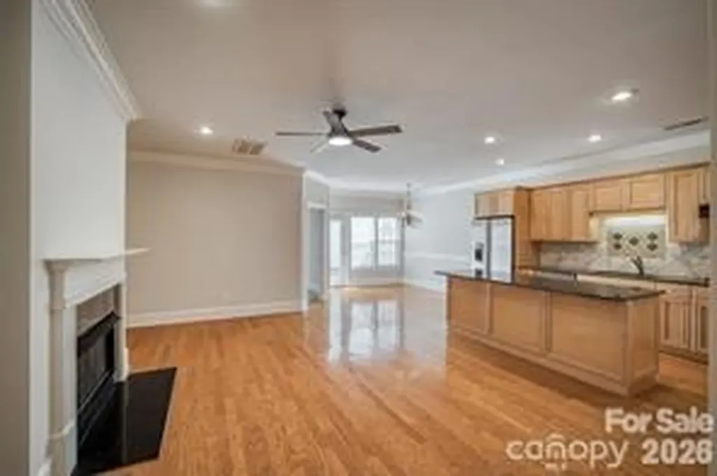 439 Ohenry Avenue Davidson NC 28036