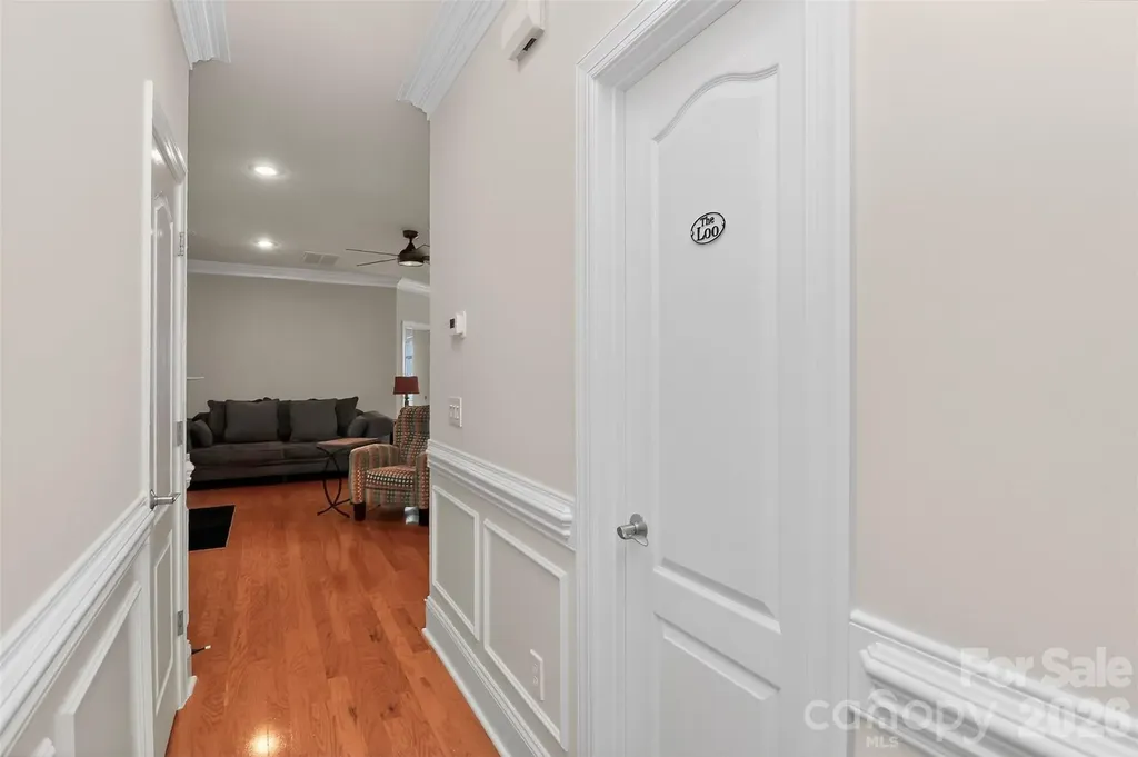 439 Ohenry Avenue Davidson NC 28036