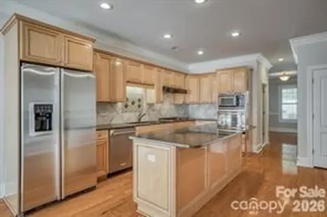 439 Ohenry Avenue Davidson NC 28036