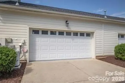 439 Ohenry Avenue Davidson NC 28036