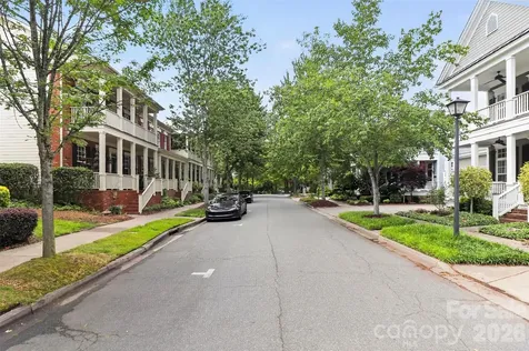 439 Ohenry Avenue Davidson NC 28036
