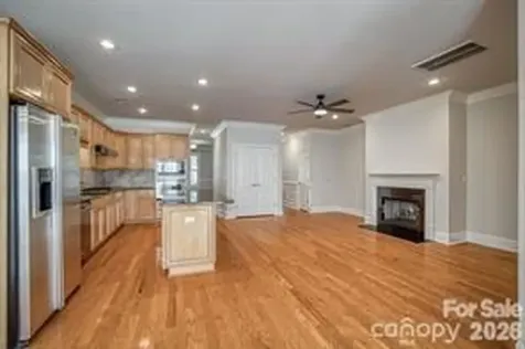 439 Ohenry Avenue Davidson NC 28036