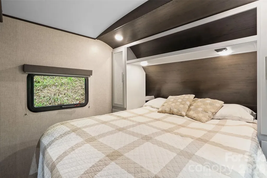 788 Cowee Tunnel Road Sylva NC 28779