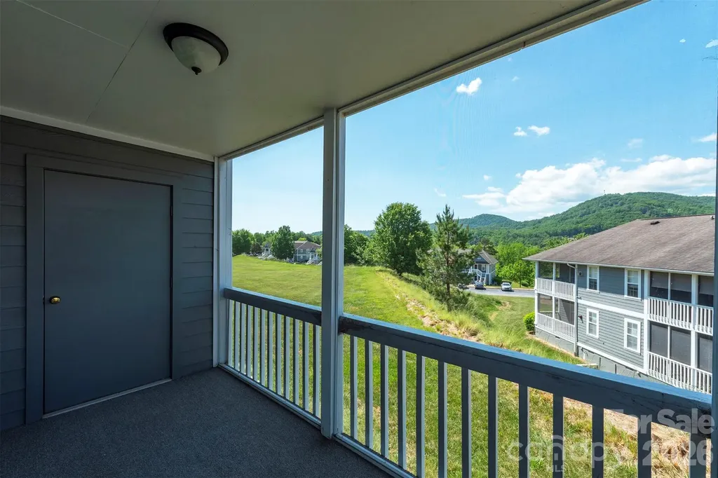 4805 Breakers Lane Asheville NC 28806