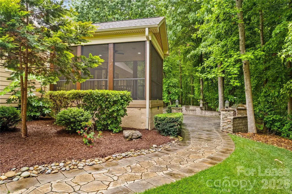 8994 Azalea Road Sherrills Ford NC 28673