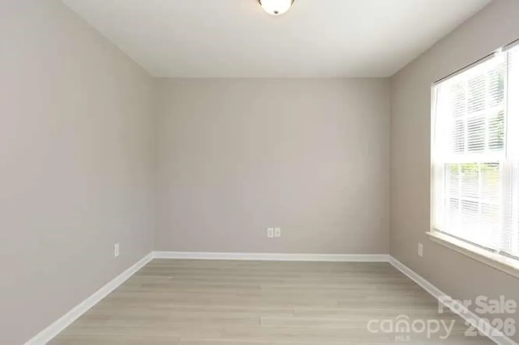 1212 Catawba Run Lowell NC 28098