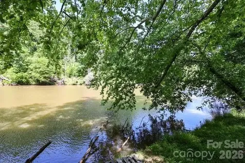 1212 Catawba Run Lowell NC 28098