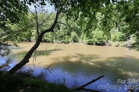 1212 Catawba Run Lowell NC 28098