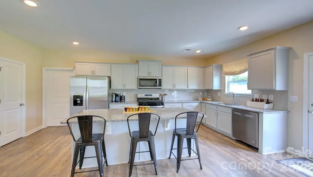 33 Ridgehaven Drive Waynesville NC 28786