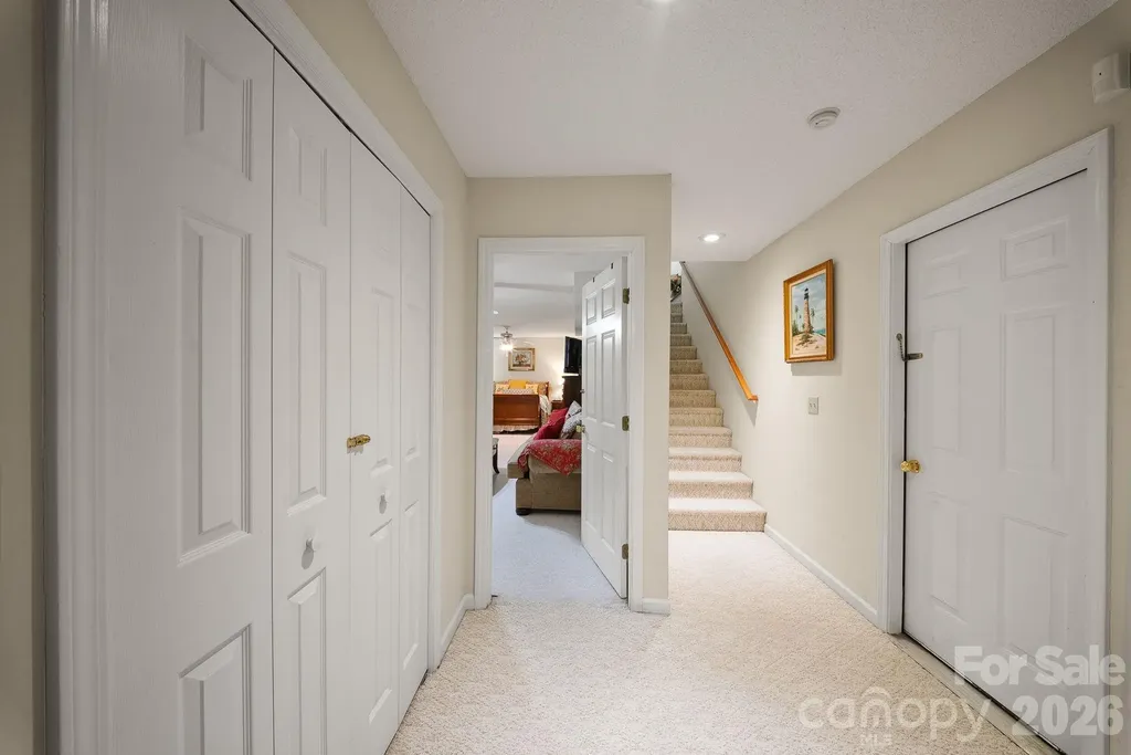 16 Zachary Ridge Road Asheville NC 28804