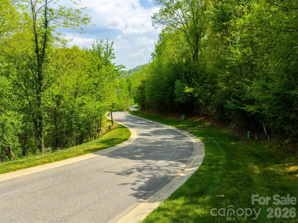 490 Barrington Drive Asheville NC 28803