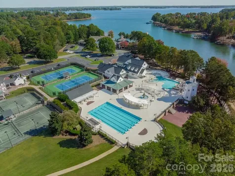 106 Hadley Harbor Court Mooresville NC 28117