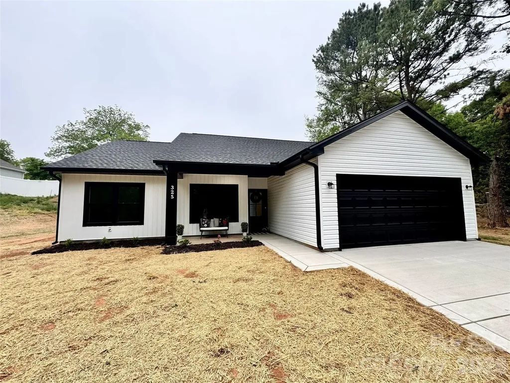 325 N Chapel Street Landis NC 28088