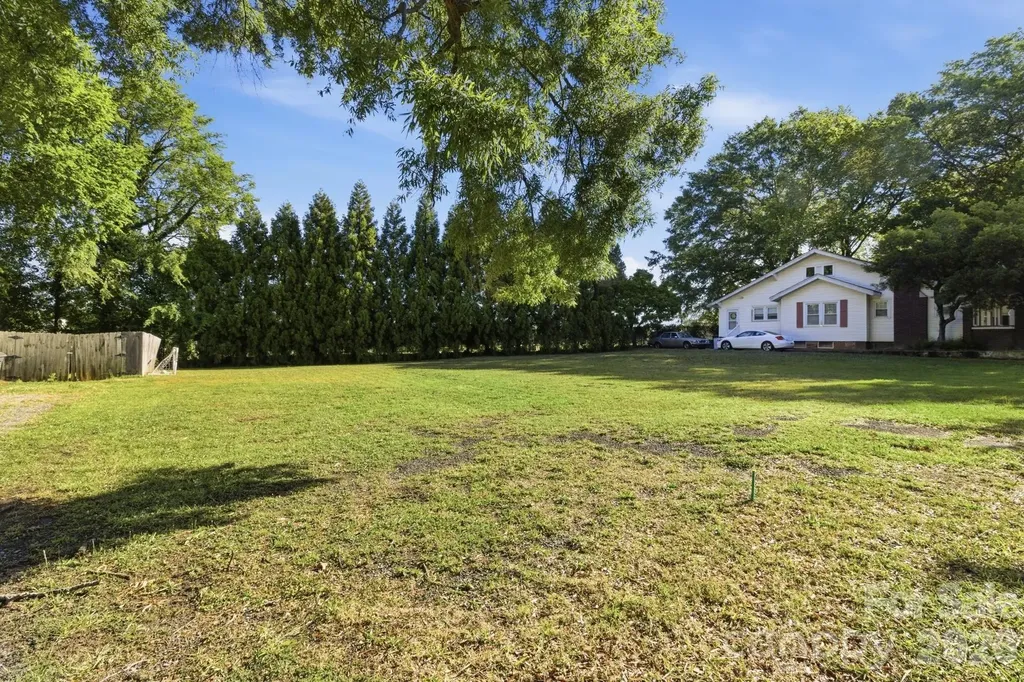 424 W 2nd Avenue Gastonia NC 28052