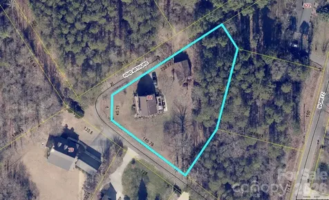 86 King Arthurs Court Hickory NC 28601