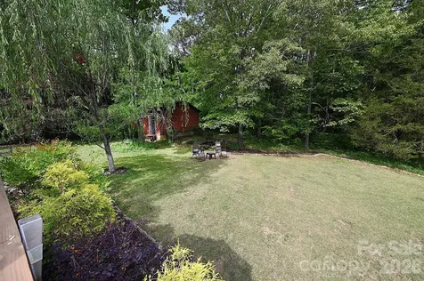 86 King Arthurs Court Hickory NC 28601