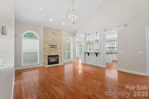 11215 Warfield Avenue Huntersville NC 28078