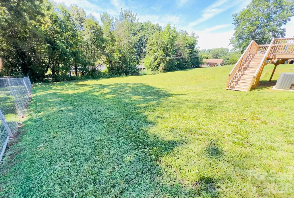 819 Wellwood Avenue Statesville NC 28677