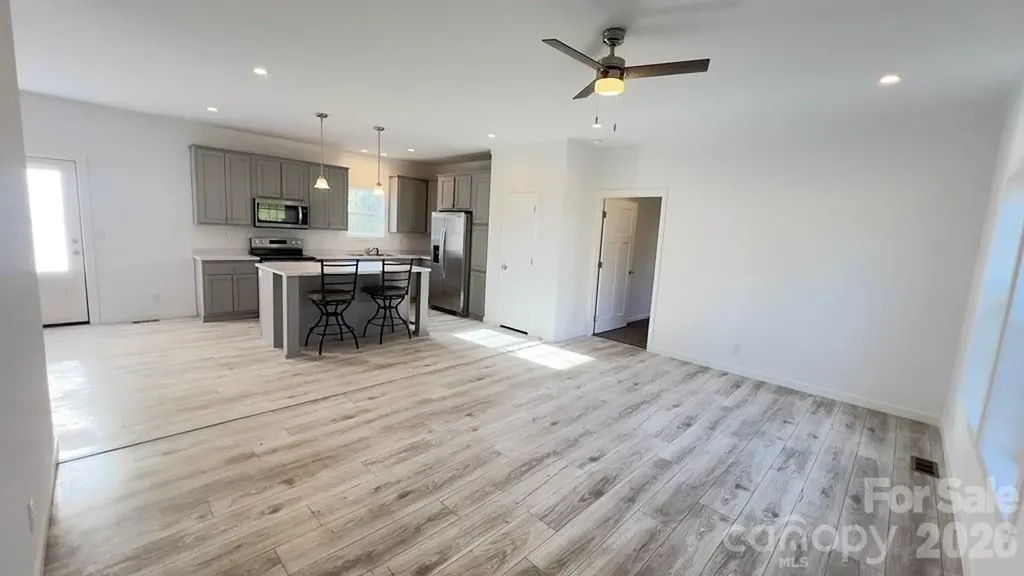 819 Wellwood Avenue Statesville NC 28677