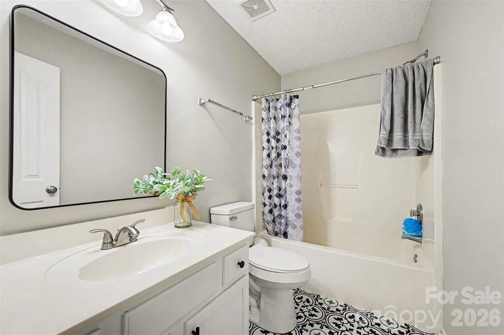 13403 Willow Falls Road Charlotte NC 28215