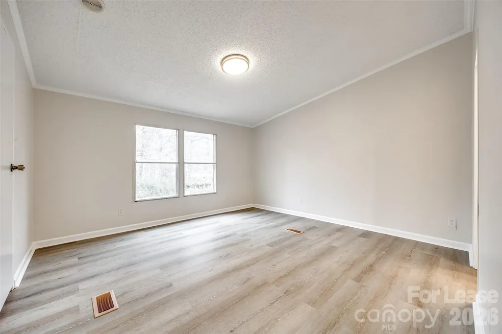 128 Summerglen Drive Gastonia NC 28056