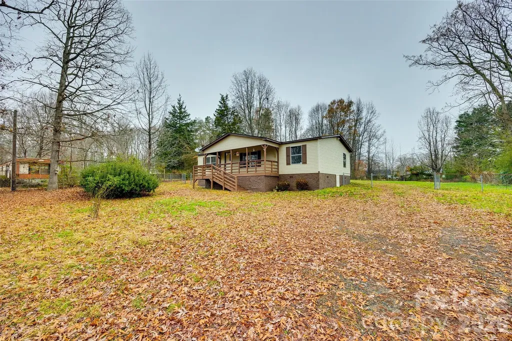 128 Summerglen Drive Gastonia NC 28056