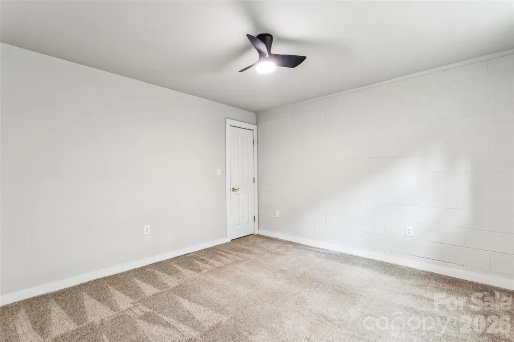 1014 N Mountain Street Cherryville NC 28021