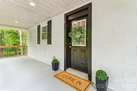 1014 N Mountain Street Cherryville NC 28021