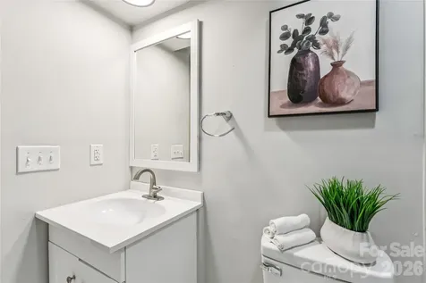 1014 N Mountain Street Cherryville NC 28021