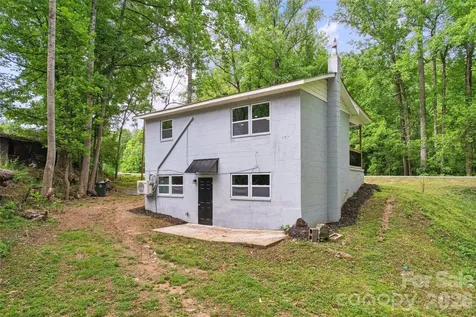 1014 N Mountain Street Cherryville NC 28021