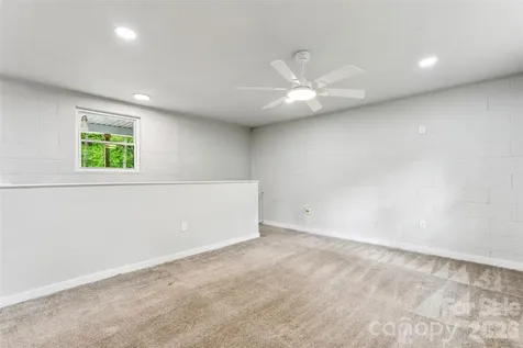 1014 N Mountain Street Cherryville NC 28021