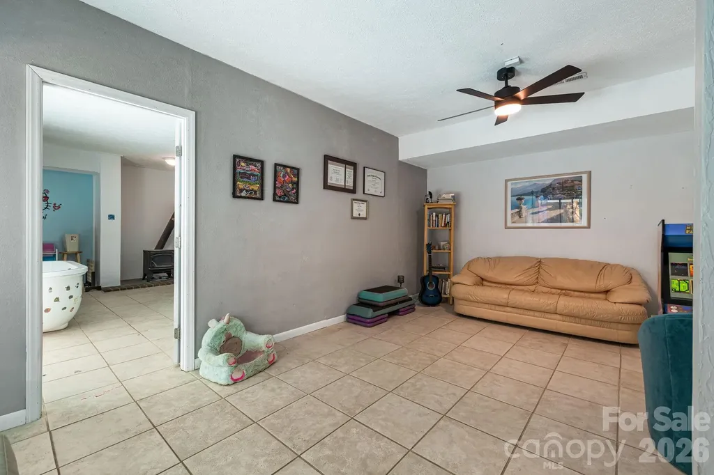 11 Beaumont Drive Hendersonville NC 28739