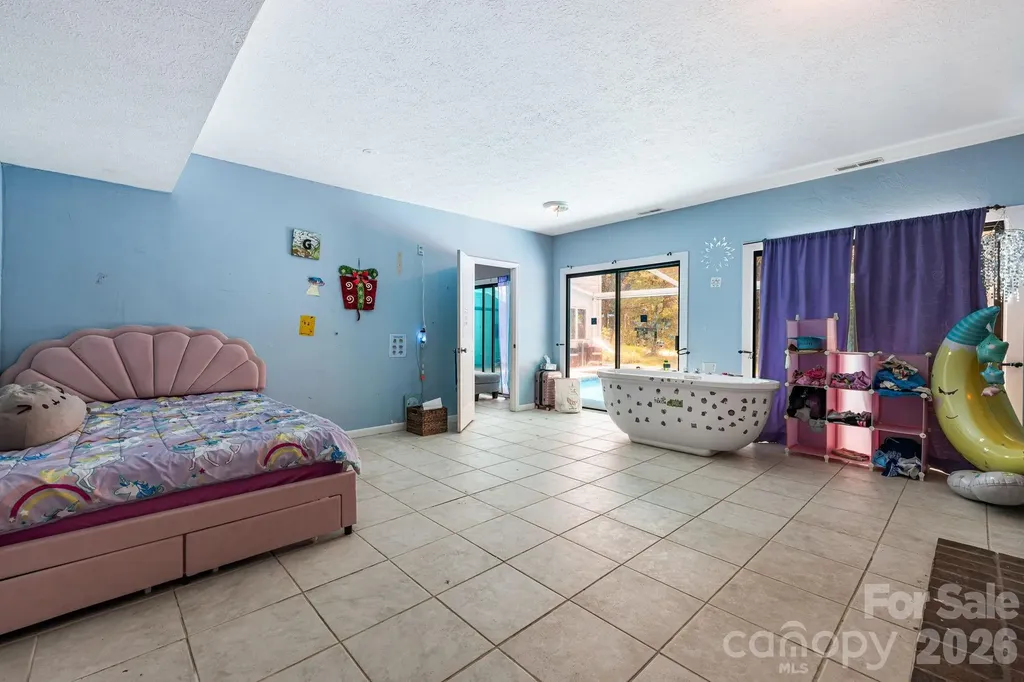 11 Beaumont Drive Hendersonville NC 28739