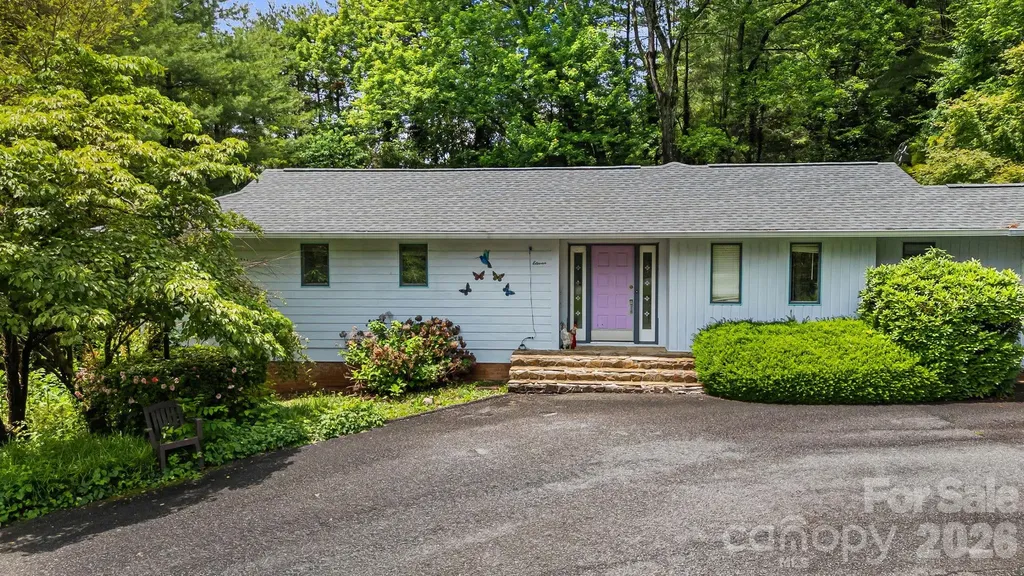 11 Beaumont Drive Hendersonville NC 28739