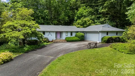 11 Beaumont Drive Hendersonville NC 28739