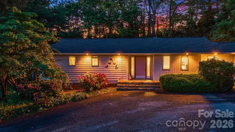 11 Beaumont Drive Hendersonville NC 28739