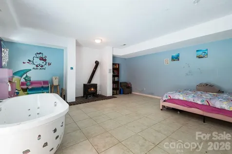 11 Beaumont Drive Hendersonville NC 28739