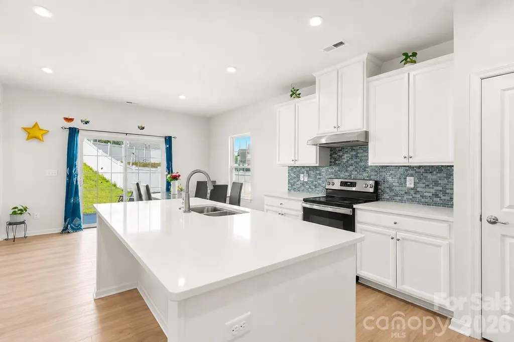 3243 Streamside Drive Davidson NC 28036